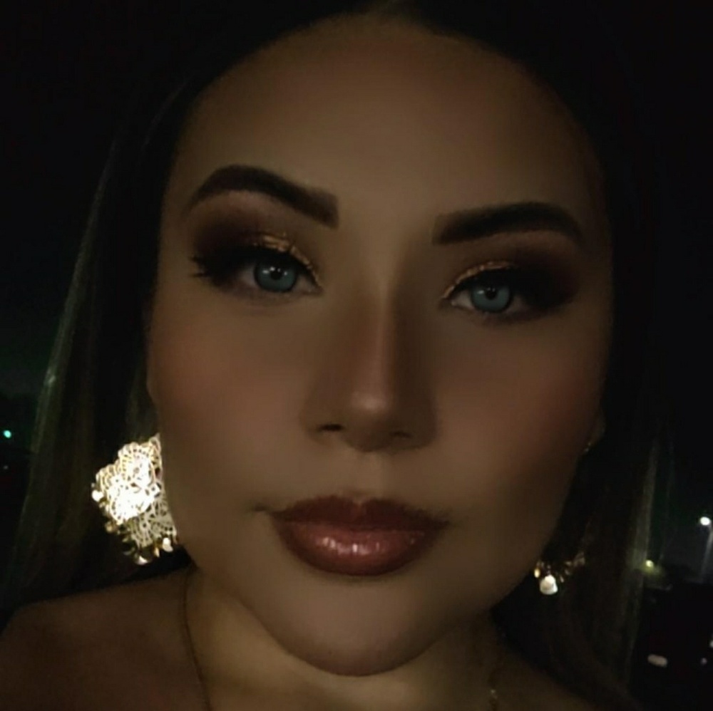 Meet your Posher, Theresa